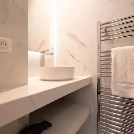 Superb Flat In Champs Elysees Apartamento