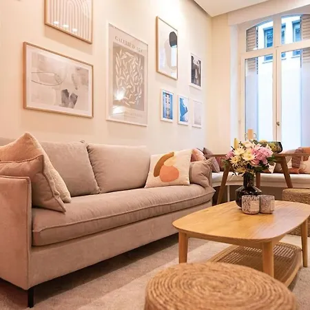 Superb Flat In Champs Elysees París